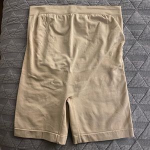 Motherhood maternity shapewear